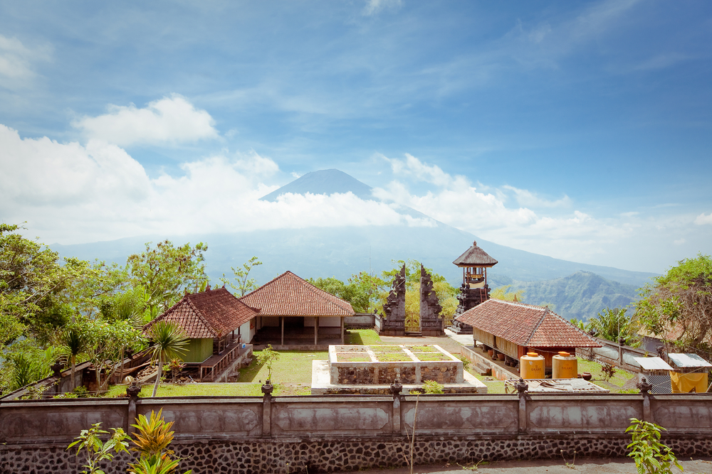 Lempuyang Temple looking over outser sanctumn to Moutn Agung won private tour with Resurgence Travel